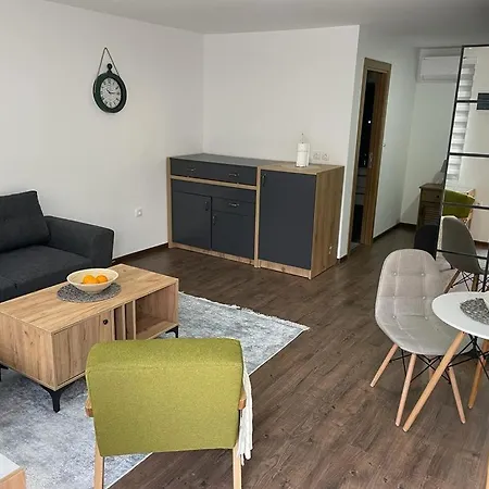 Damade Apartment