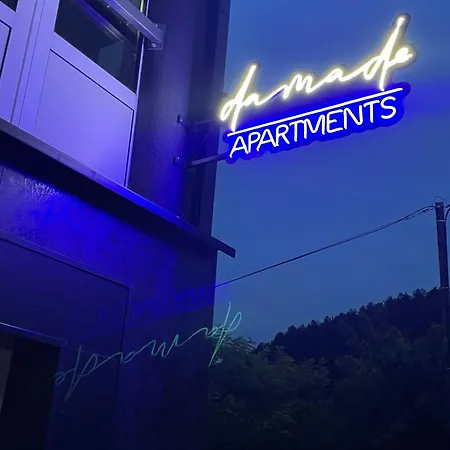 Apartament Damade *
