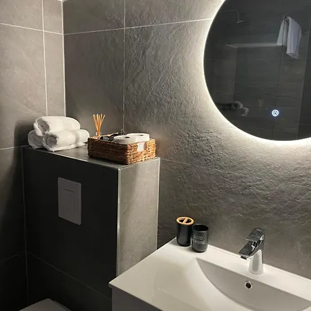 Damade Apartment